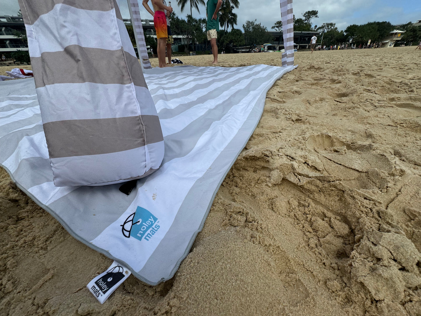 2.5m x 2.5m Cool Grey Striped Beach Mat with Hole + Beach Bag